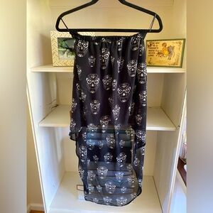 Skull high low skirt